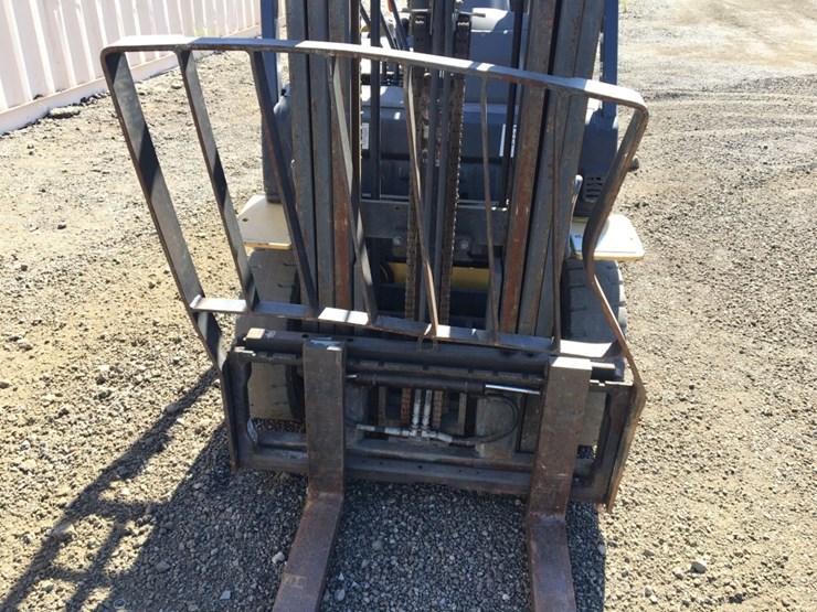 komatsu-fg25t-16-image-11