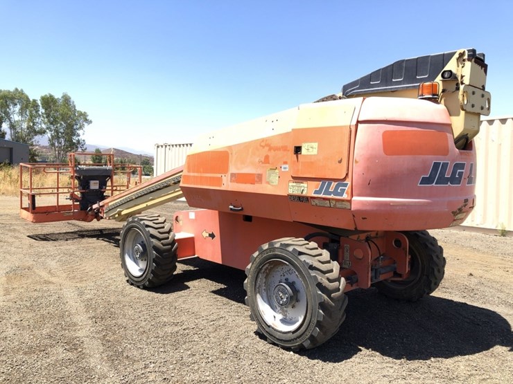 2011-jlg-600s-image-4