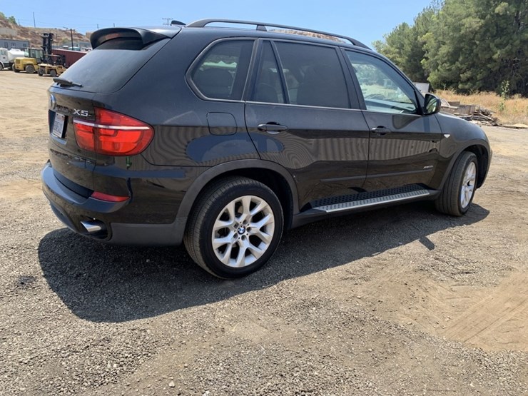 2012-bmw-x5-image-3
