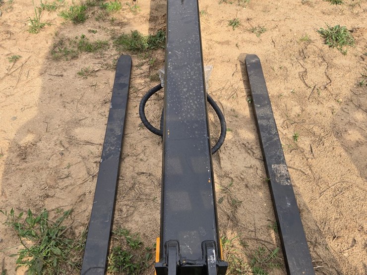 #2085-•-skid-steer-horizontal-log-splitter-image-2