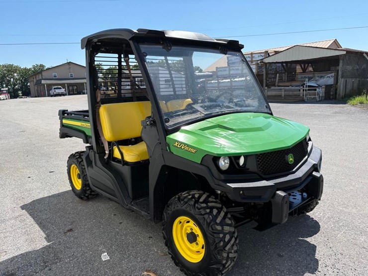 john-deere-gator-image-6