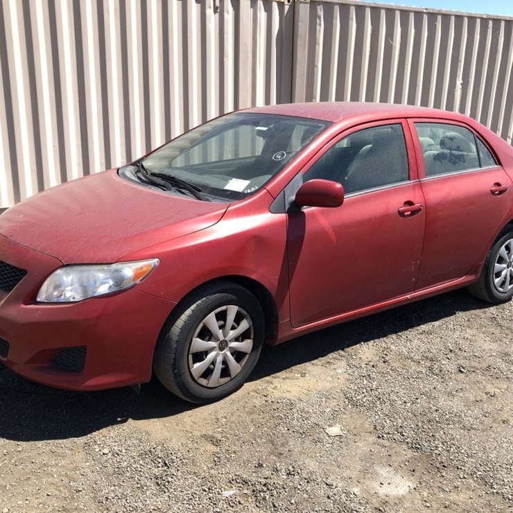 2010 Toyota Corolla LE Sedan,