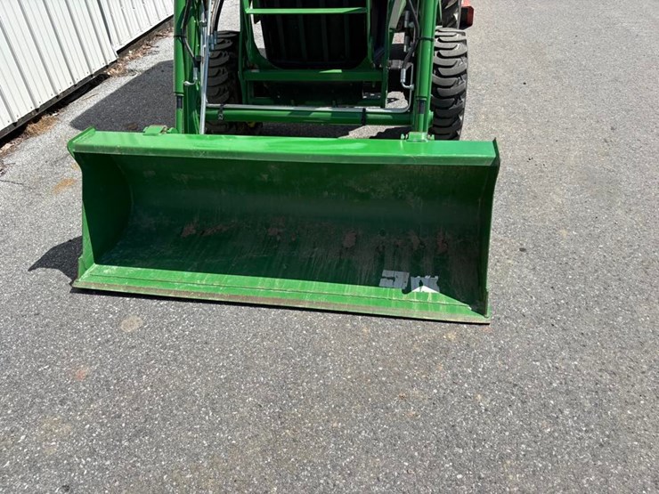 john-deere-3203-image-5