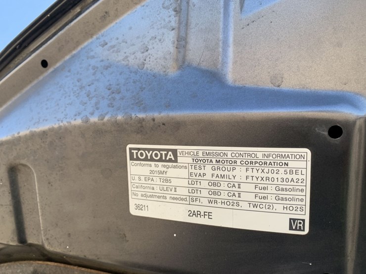2015-toyota-rav4-image-17