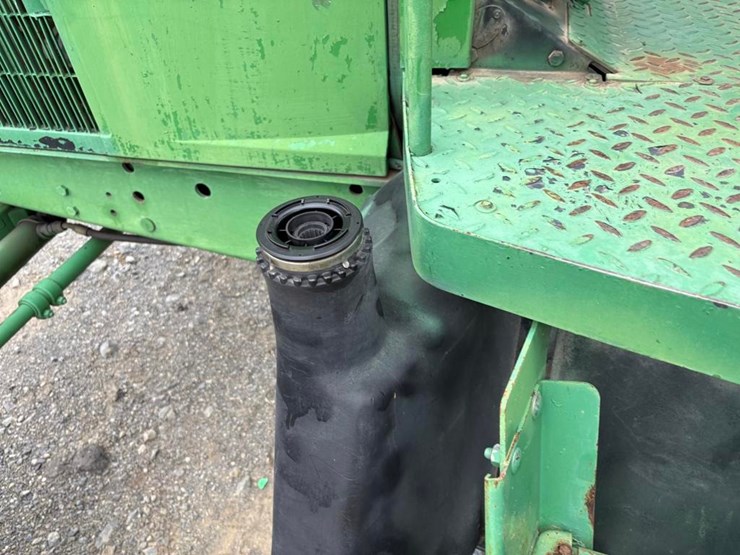 john-deere-6405-image-18