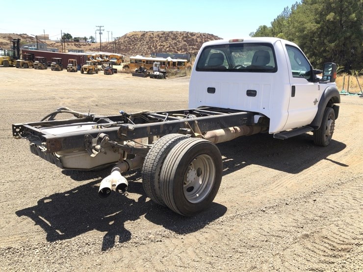 2012-ford-f550-image-3