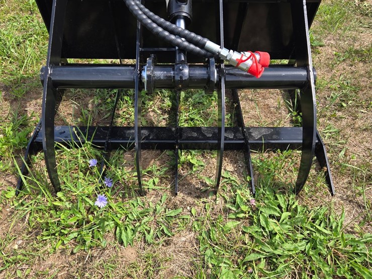 #2057-•-mini-skid-steer-grapple-image-1