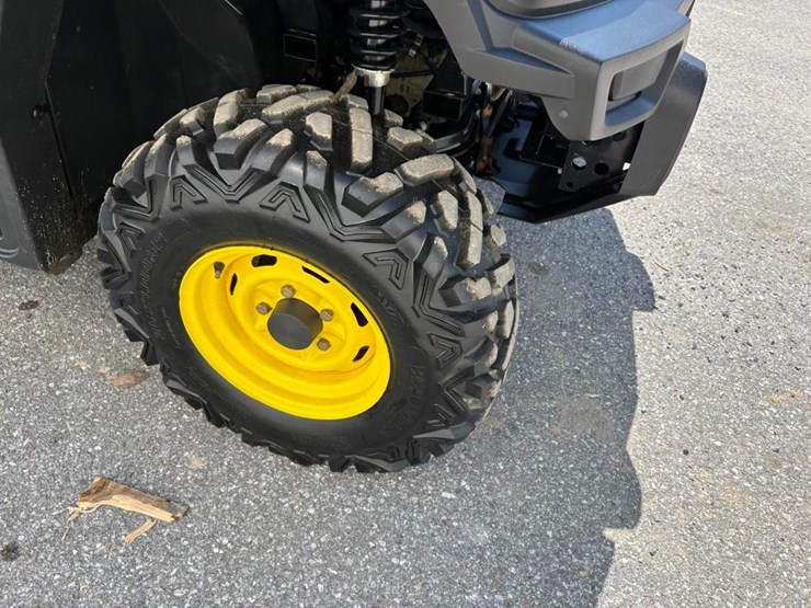 john-deere-gator-image-8