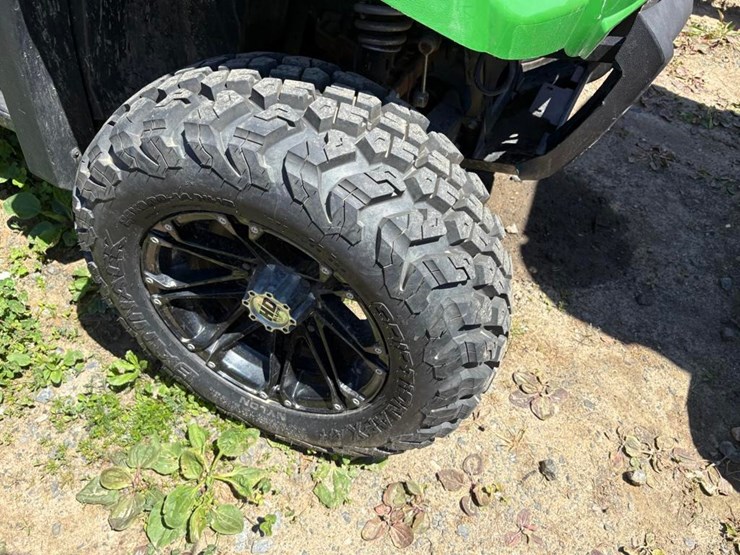 john-deere-gator-image-6