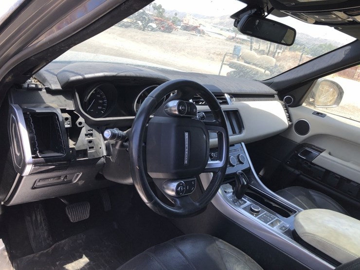 2014-land-rover-range-rover-image-5