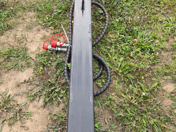 #2099-•-mini-skidsteer-log-splitter-image-1