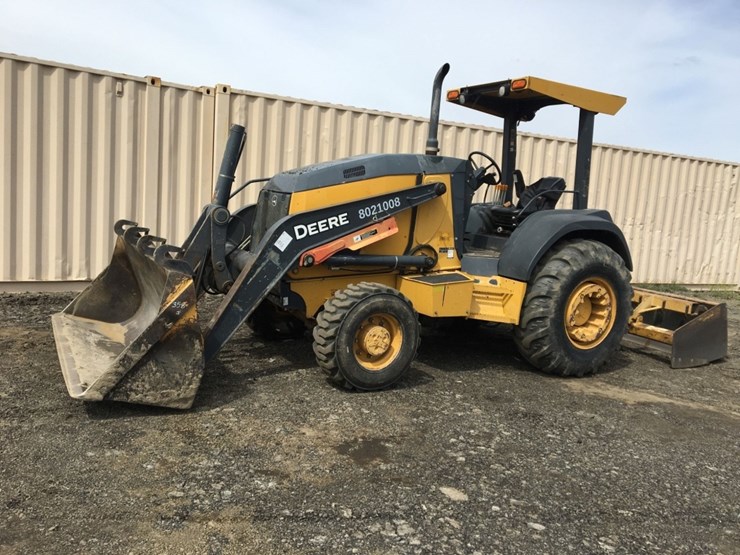 2017-deere-210lep-image-1