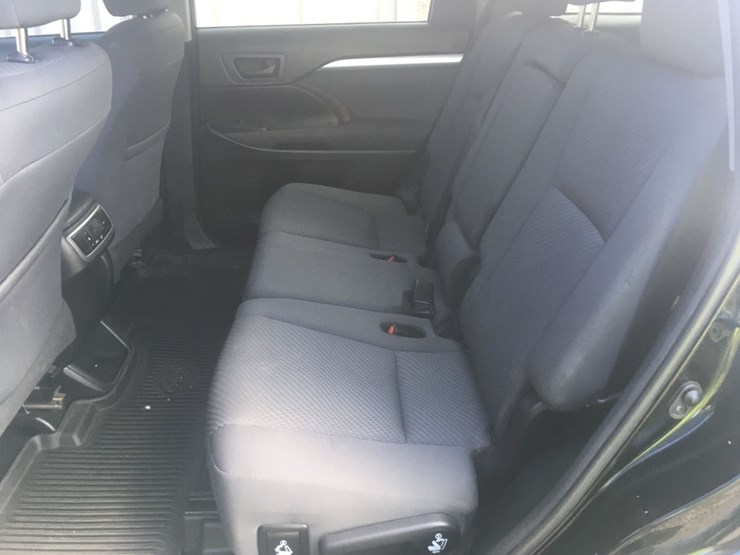 2019-toyota-highlander-image-12