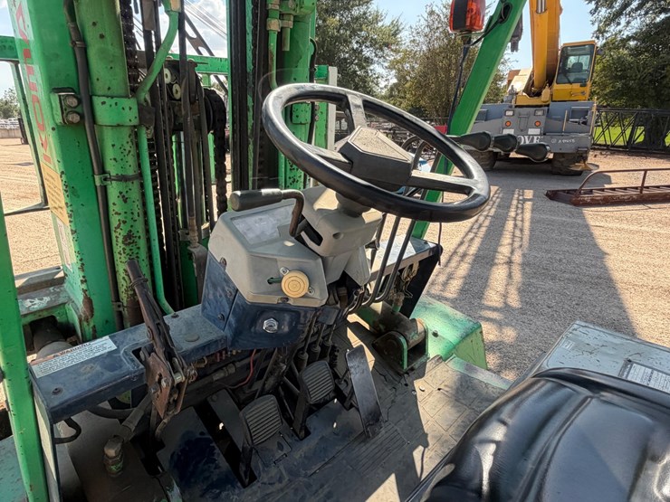 komatsu-fg45t-6-image-18