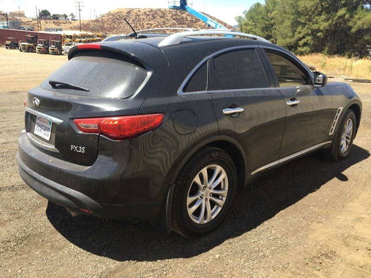 2010-infinity-fx35-suv,-image-3