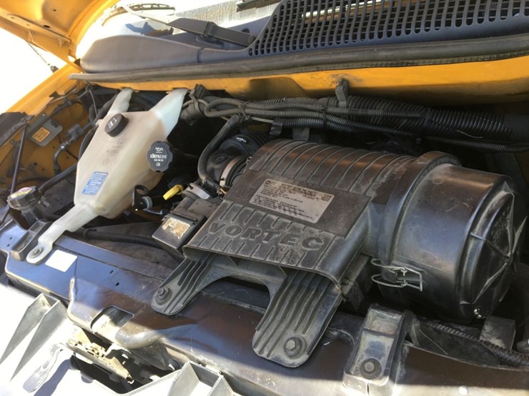 2015-chevrolet-express-3500-image-11