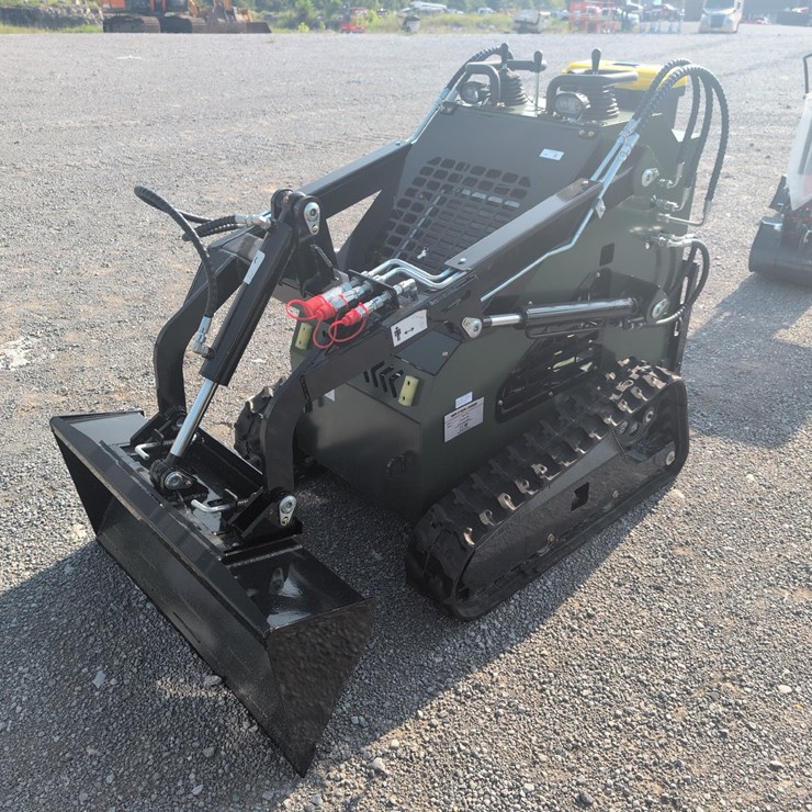 #44 • NEW ZJG ZJ-380 MINI SKID LOADER