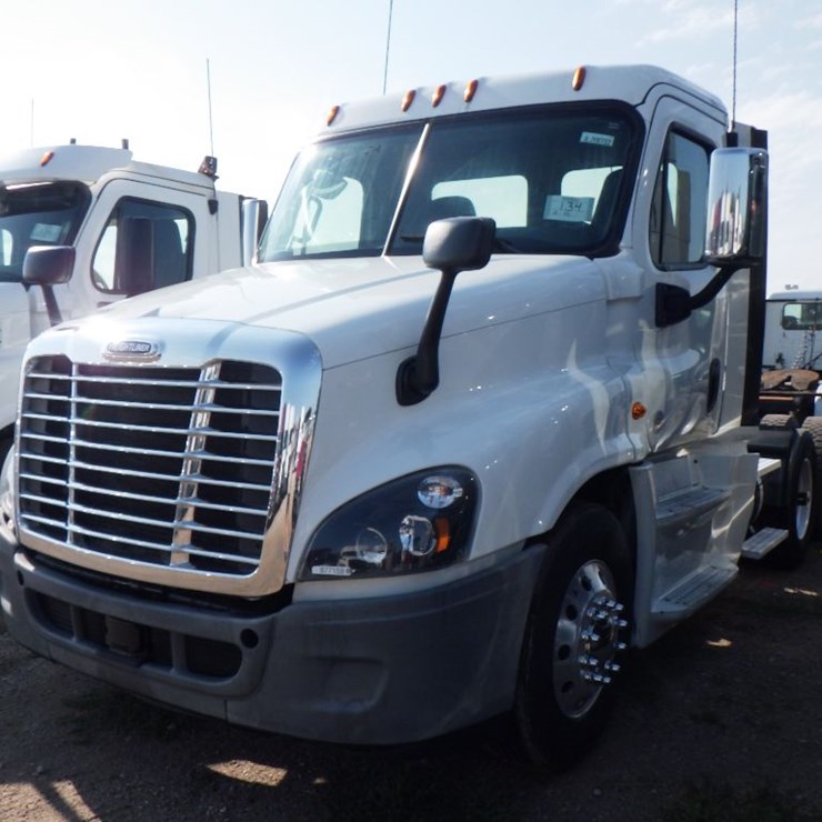 2018 FREIGHTLINER CASCADIA 125