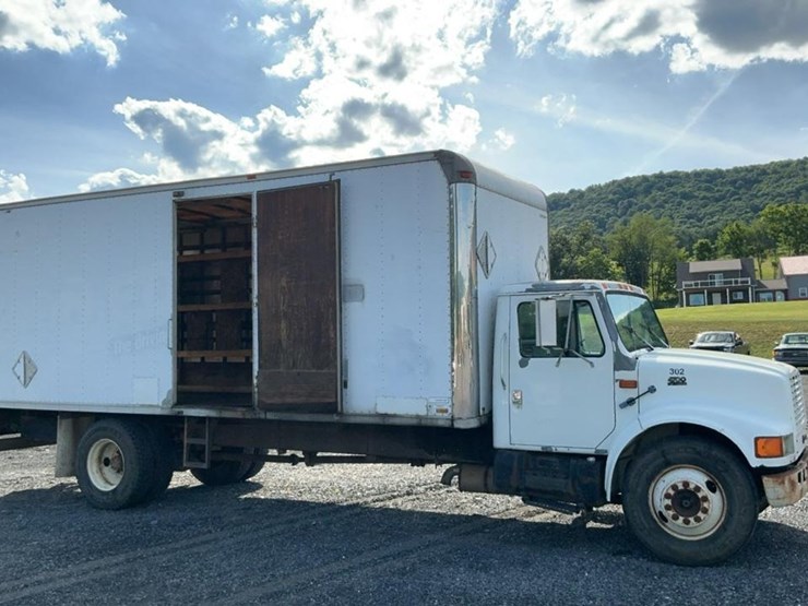 #360-•-1997-international-navistar-box-truck-image-7