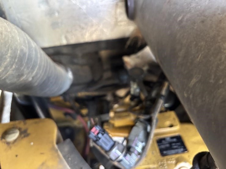 caterpillar-303.5-image-58