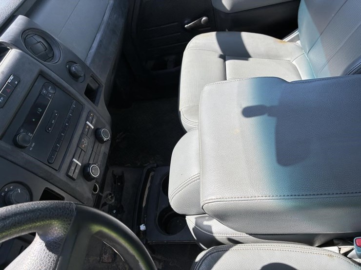 2013-ford-f150-image-17