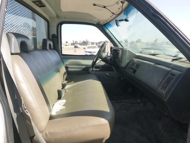 1992-chevrolet-3500-image-15