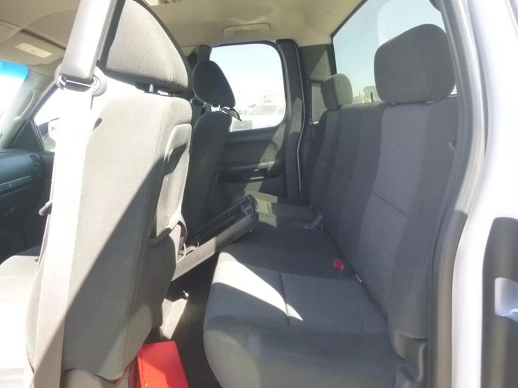 2012-chevrolet-1500-image-14