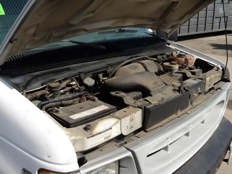 2002-ford-e350-image-8