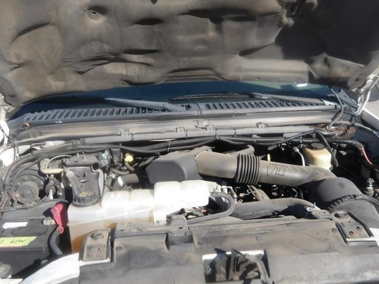 2003-ford-f550-image-13