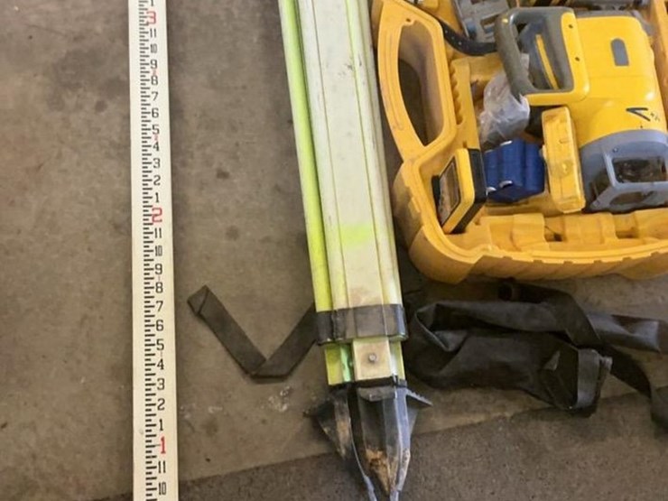 #518-•-trimble-laser-leveling-system-image-17