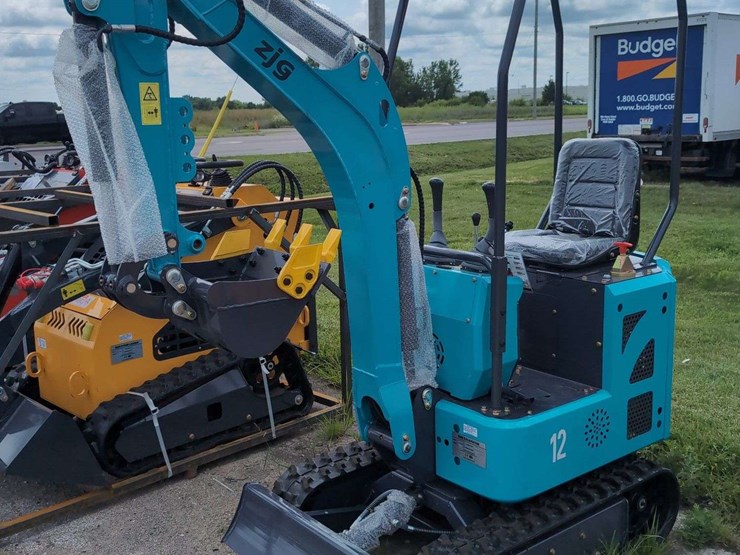 zjg-mini-excavator-zj-12-(blue)-image-1