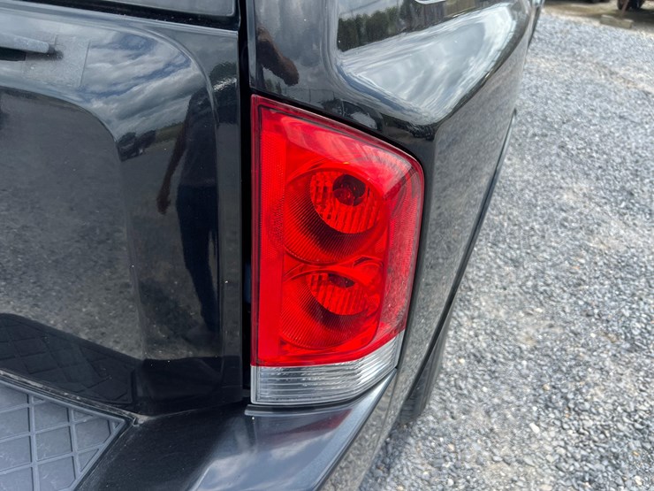 nissan-armada-image-18