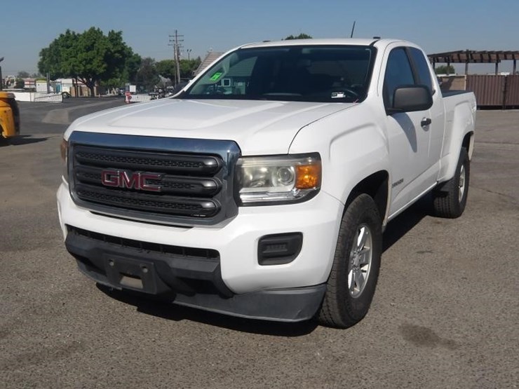 2016-gmc-canyon-image-1