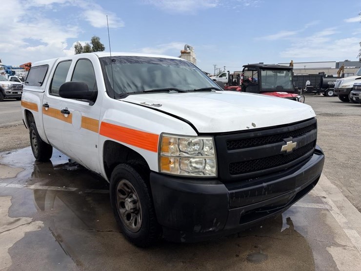2008-chevrolet-silverado-1500-image-2