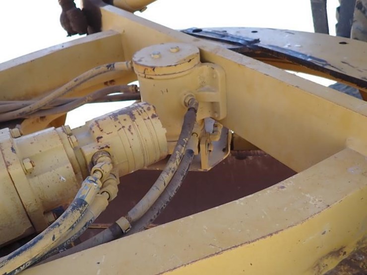 caterpillar-143h-image-9