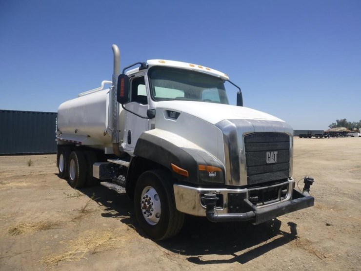 2013-international-ct660-t/a-water-truck-image-3