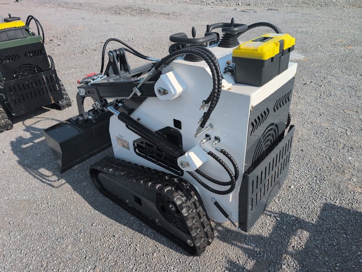 #42-•-new-zjg-zj-380-mini-skid-loader-image-4
