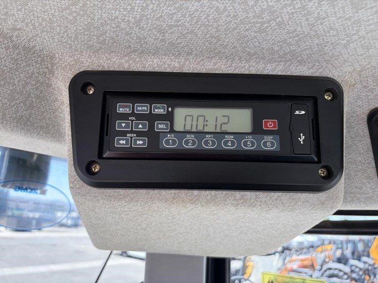 2023-xcmg-xc958u-image-32