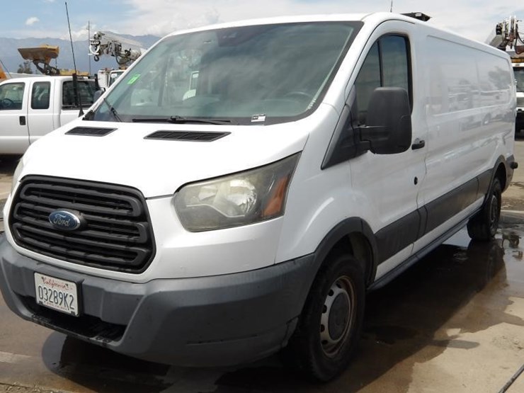 2018-ford-transit-image-1
