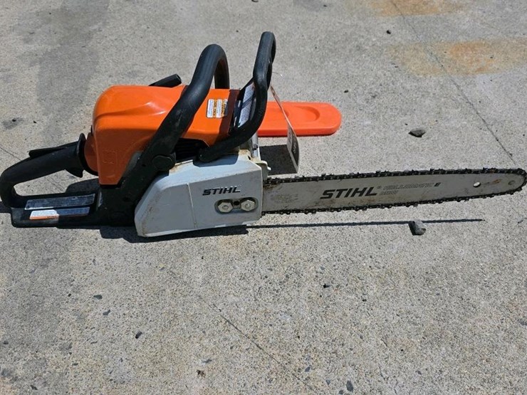#100-•-stihl-ms-180-chainsaw-image-3