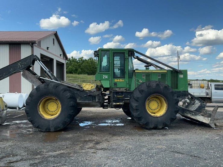 2012-deere-848h-image-6