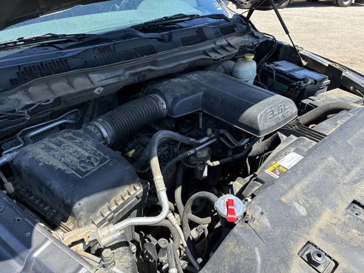 2016-dodge-ram-1500-image-8