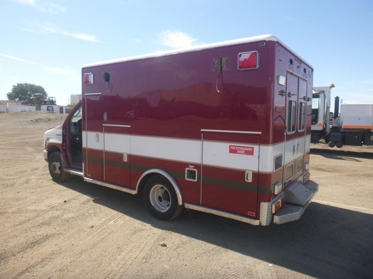 2014-ford-e350-image-4