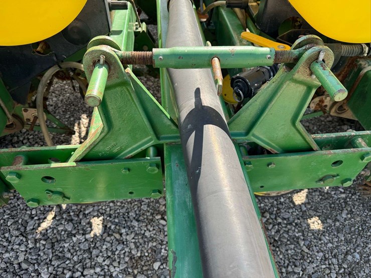 john-deere-7200-image-58