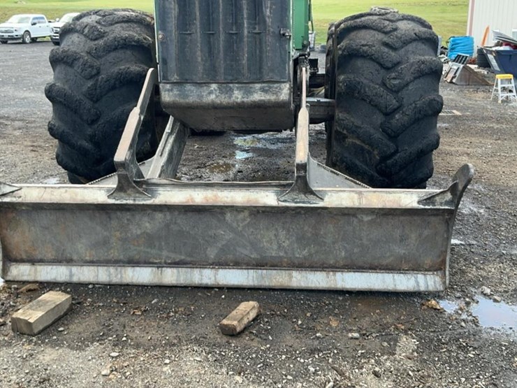 2012-deere-848h-image-17