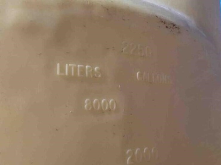 2,250-gal-fiberglass-tank-image-2