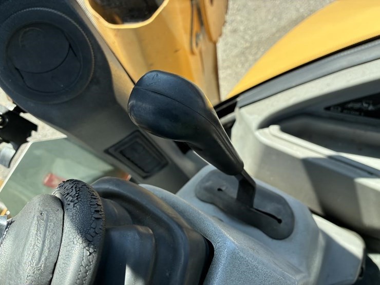 2008-caterpillar-430e-image-37