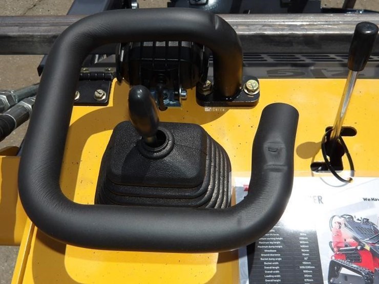 2026-zjz-380-skid-steer-track-loader-image-15