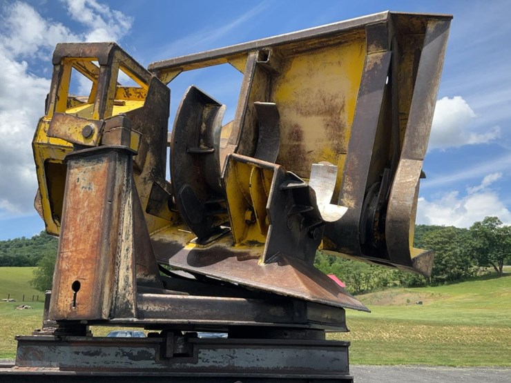 2015-deere-437d-image-64
