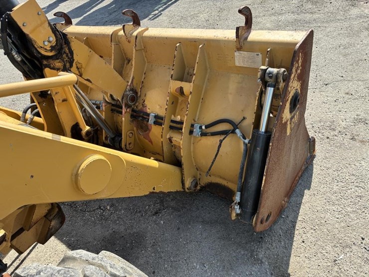 2007-caterpillar-430e-image-9